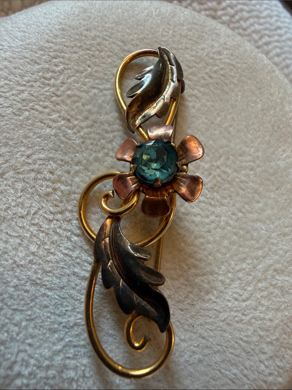 Van Dell 1/20 12k Gold-Filled Floral Brooch